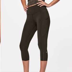 Lululemon Fast & Free Crop II *Nulux 19", size 8, dark olive